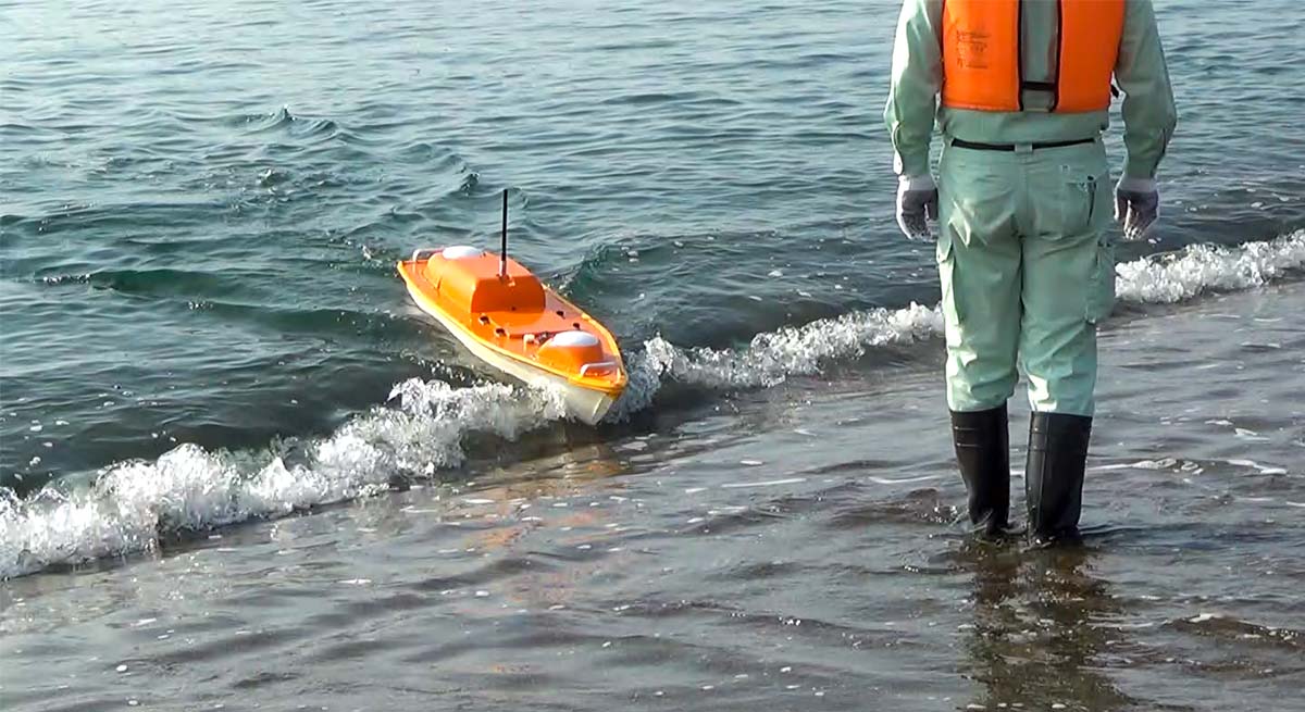 マルビームソナー　深浅測量写真