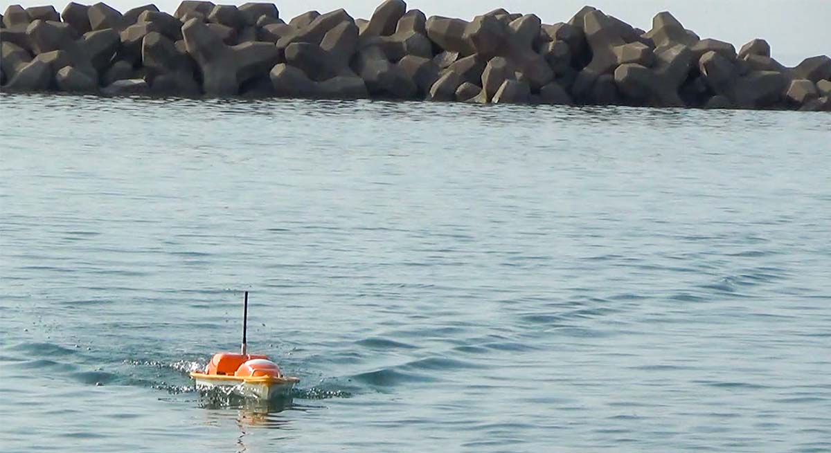 マルビームソナー　深浅測量写真